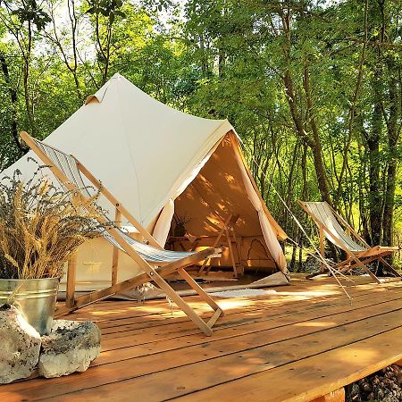 Robinson Accommodation Freedom Foli 외부 사진