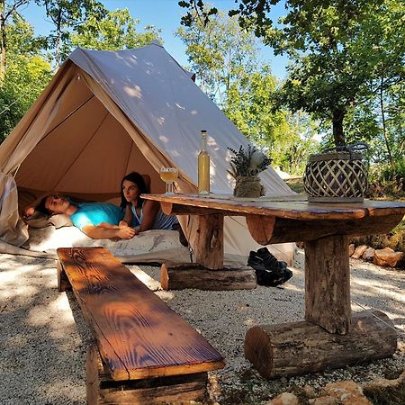 Robinson Accommodation Freedom Foli 외부 사진