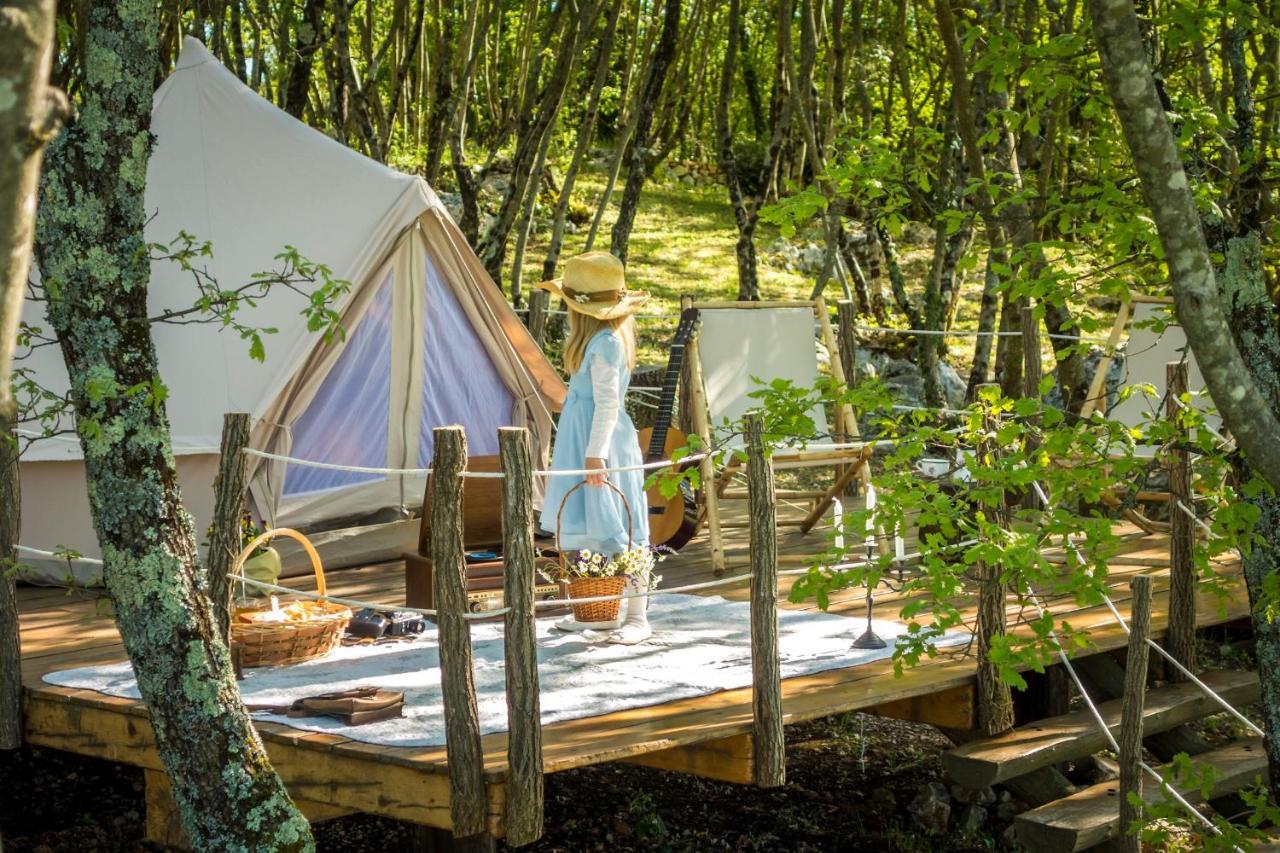 Robinson Accommodation Freedom Foli 외부 사진